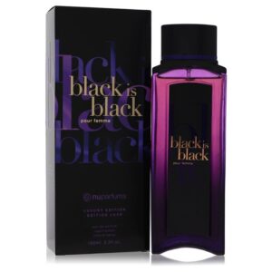 בקבוק בושם "Black is Black pour femme" בנפח 100 מ"ל, בעיצוב אלגנטי עם צבעים שחורים וסגולים, מארז יוקרתי של חברת נופרפומס.