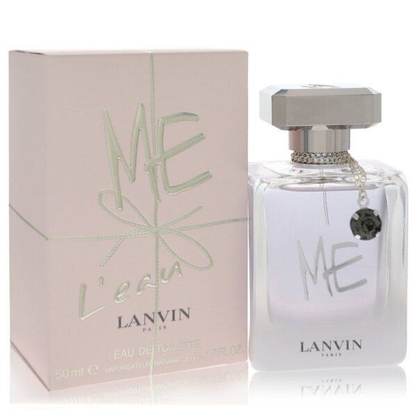 בקבוק ובית של בושם "ME L'eau" מבית לנווין, נפח 50 מ"ל, אריזת קרטון ורודה עם לוגו מבריק.
