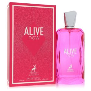 בושם "Alive Now" של Maison Alhambra, בנפח 100 מ"ל, באריזת קרטון ורודה עם עיצוב מודרני.