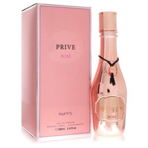 בקבוק בושם PRIVE ROSÉ בגודל 100 מ"ל עם אריזת קרטון ורודה. הבושם מציע ריח פרחוני ועשיר, מושלם לשימוש יומיומי.