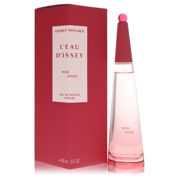 בקבוק בושם "L'Eau d'Issey Rose & Rose" של איזי מיאקה, 90 מ"ל, בעיצוב ייחודי עם גוון ורוד, המייצג ניחוח פרחוני אינטנסיבי.