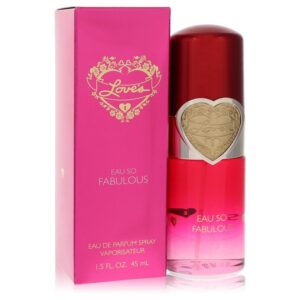 בקבוק של בושם "Eau So Fabulous" עם עיצוב ורוד ולב של זהב, מכיל 45 מ"ל של תרסיס בושם.