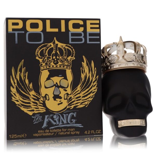 בקבוק בושם "Police To Be The King" בעיצוב גולגולת עם כתר, בנפח 125 מ"ל, בושם לגברים, אריזת קרטון מעוצבת עם כנפיים וגולגולת.